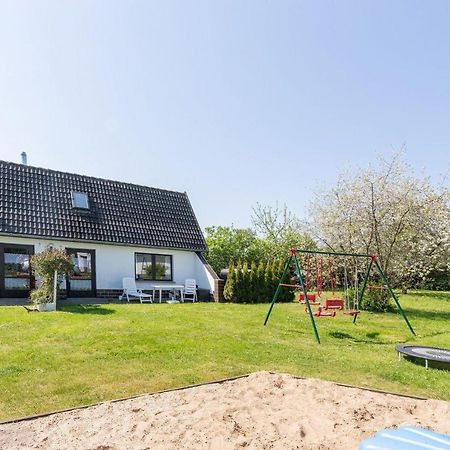 Ruegenherz Fischerhuette Parchtitz Buitenkant foto