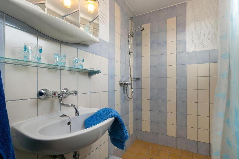 Ruegenherz Fischerhuette Parchtitz Buitenkant foto